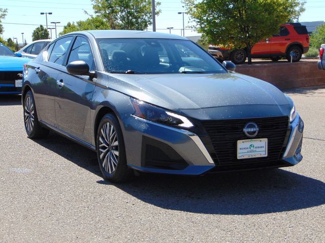 2025 Nissan Altima 2.5 SV Santa Fe NM