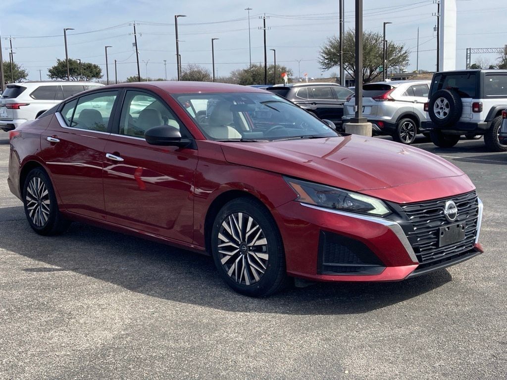 2025 Nissan Altima 2.5 SV