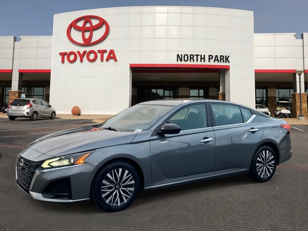2025 Nissan Altima