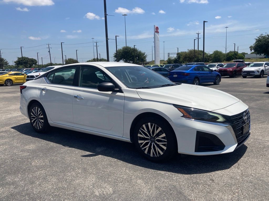 2025 Nissan Altima 2.5 SV