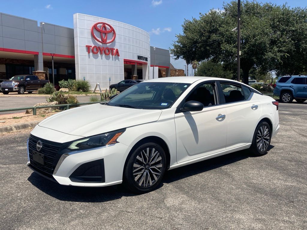 2025 Nissan Altima 2.5 SV