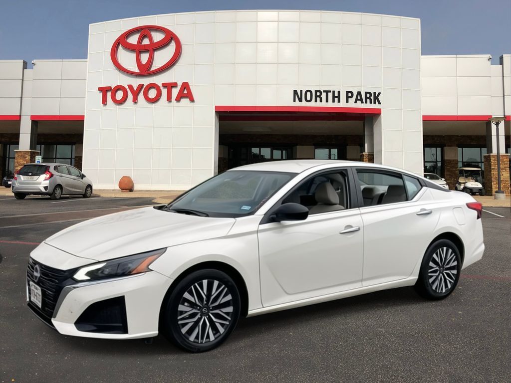 2025 Nissan Altima 2.5 SV