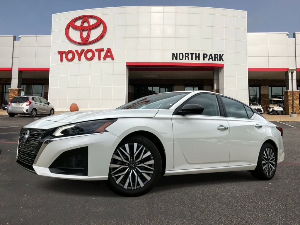 2025 Nissan Altima