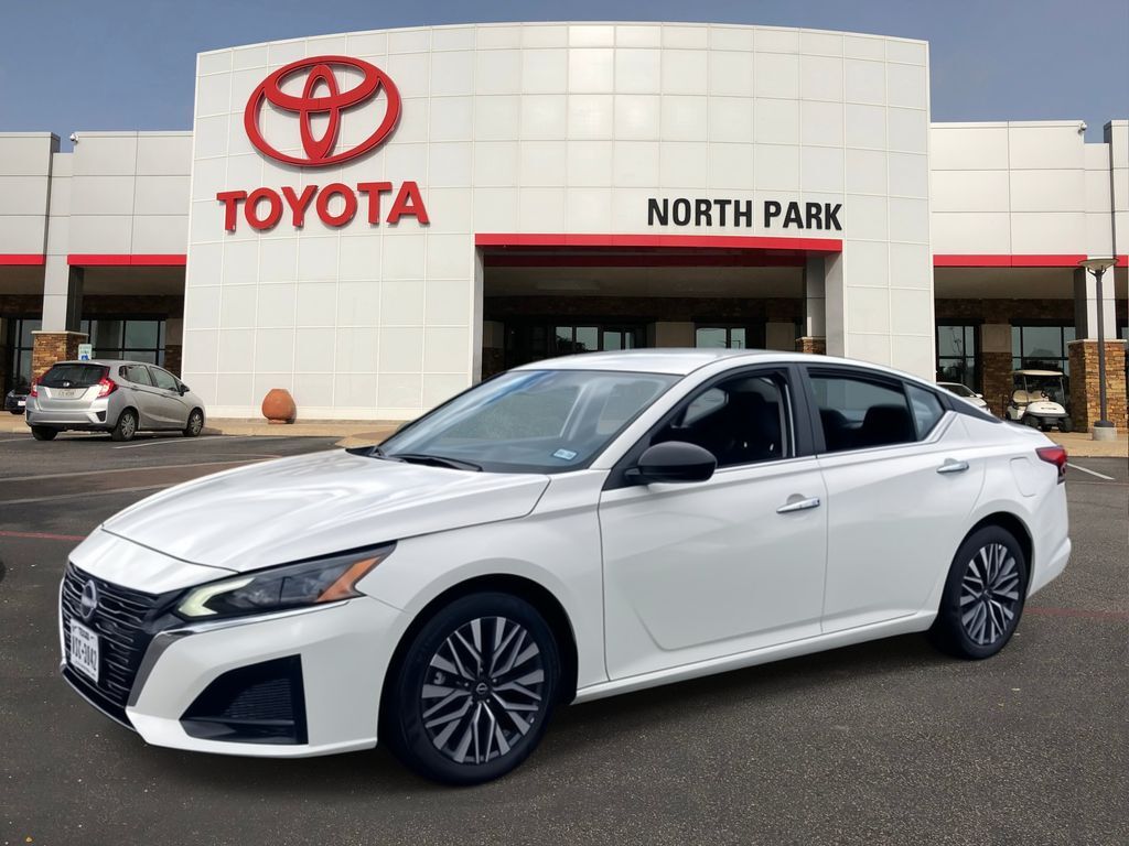 2025 Nissan Altima 2.5 SV