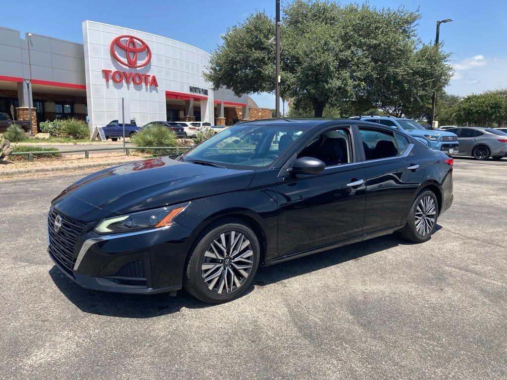 2025 Nissan Altima