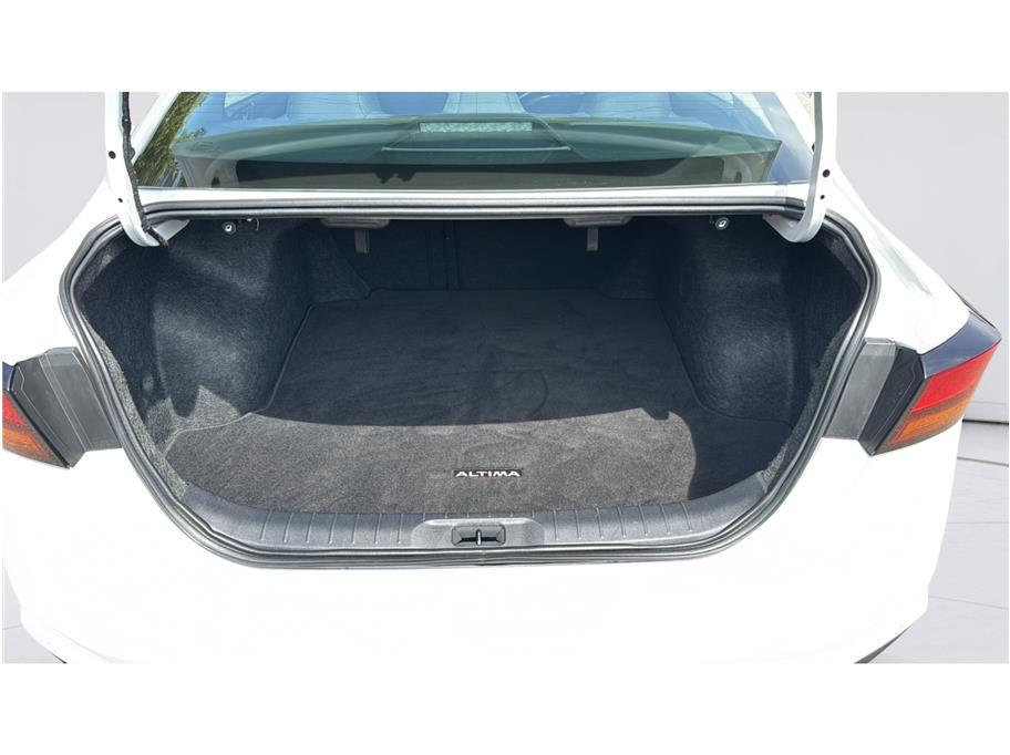 2025 Nissan Altima 2.5 SV Sedan 4D Folsom CA
