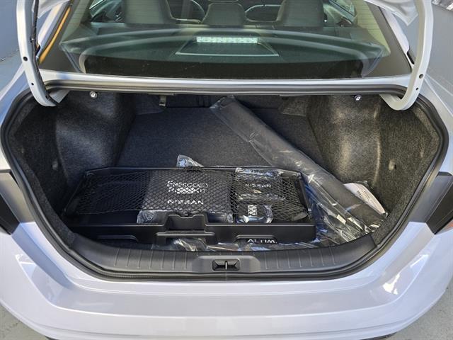 2025 Nissan Altima SR FWD Seaside CA