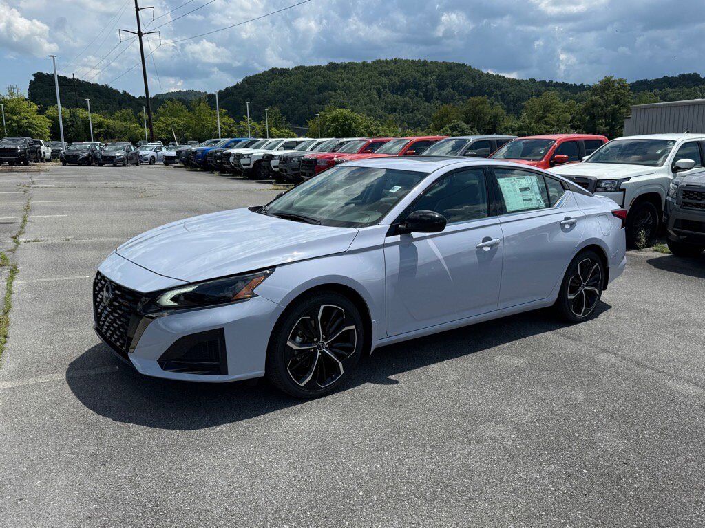 2025 Nissan Altima SR Johnson City TN