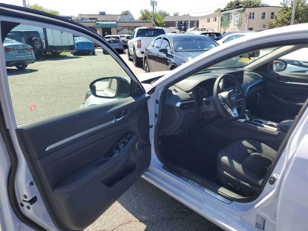2025 Nissan Altima SR Medford MA