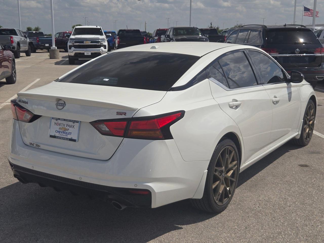 2025 Nissan Altima SR