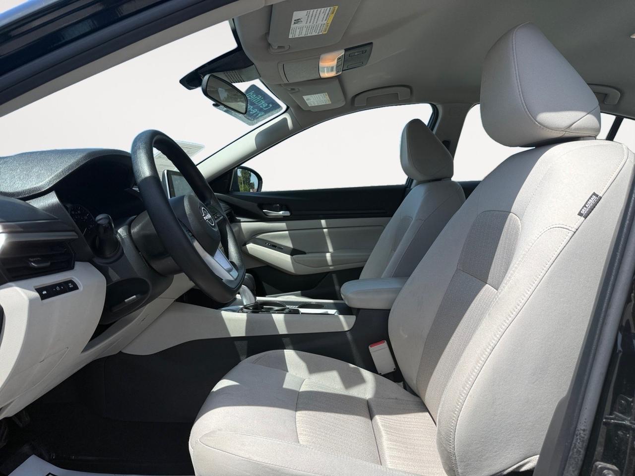 2025 Nissan Altima SV, APPLE CARPLAY/ANDROID AUTO, BACKUP CAMERA, POWER MIRRORS, REMOTE START, BLUETOOTH, CLEAN CARFAX, ONLY 1 OWNER!