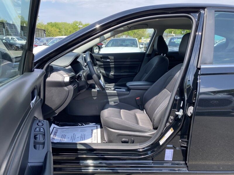 2025 Nissan Altima SV Bristol  PA