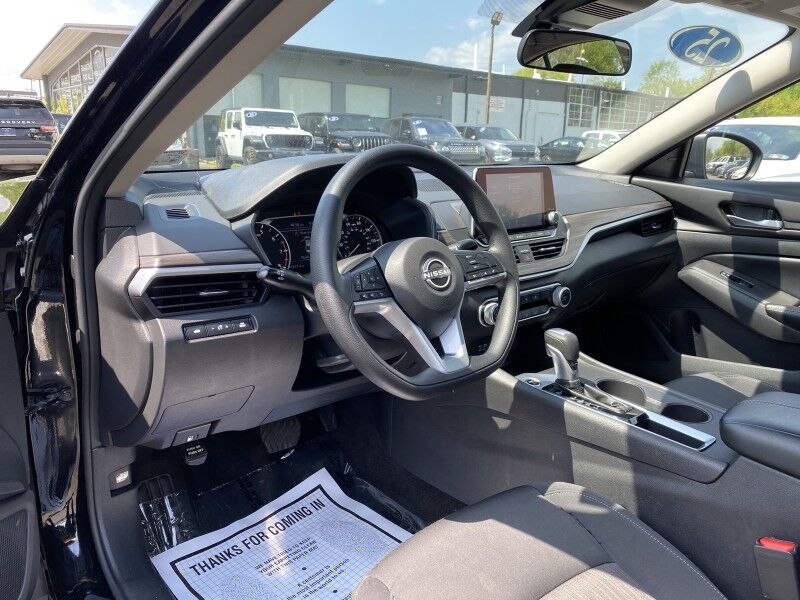 2025 Nissan Altima SV Bristol  PA