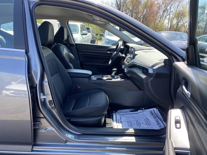 2025 Nissan Altima SV Bristol  PA