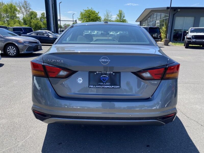 2025 Nissan Altima SV Bristol  PA