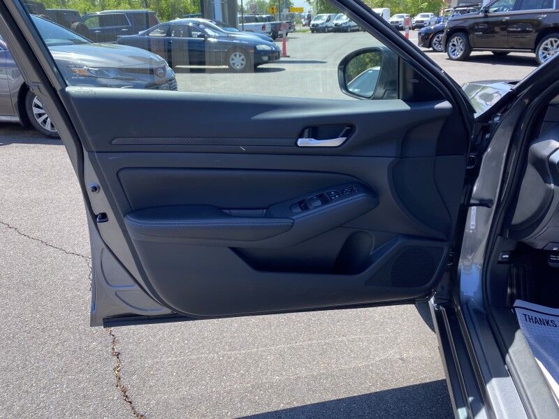 2025 Nissan Altima SV Bristol  PA