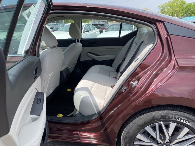 2025 Nissan Altima SV Bristol  PA