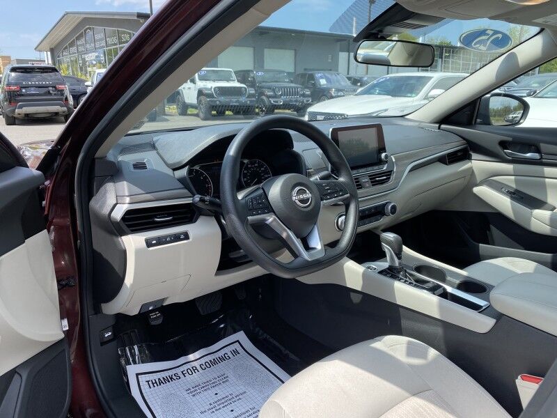 2025 Nissan Altima SV Bristol  PA