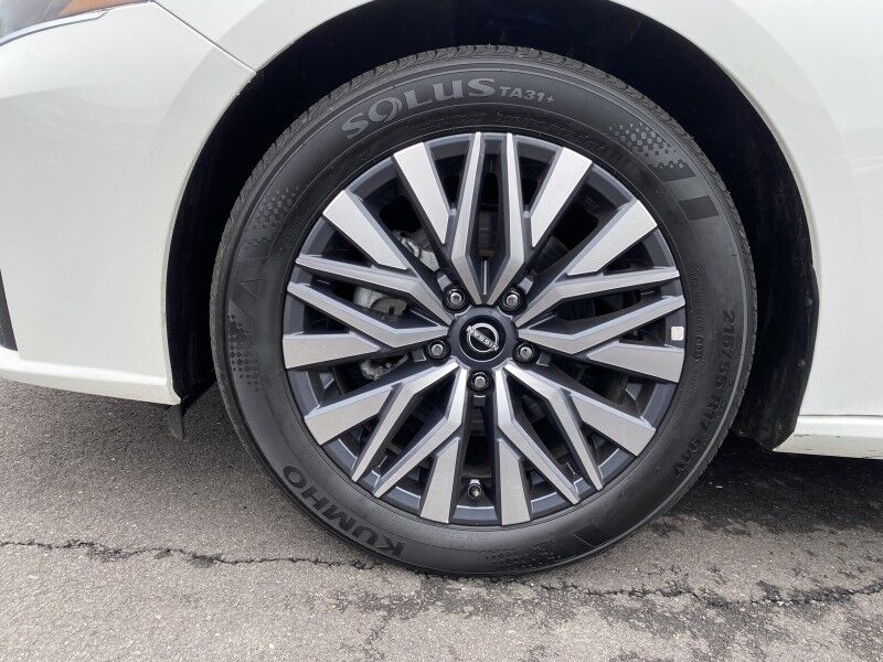2025 Nissan Altima SV Bristol  PA