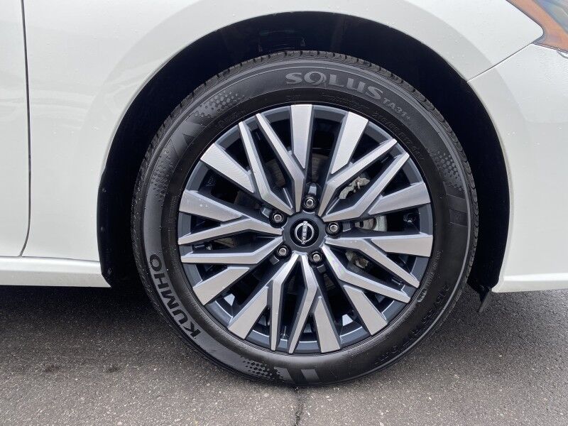 2025 Nissan Altima SV Bristol  PA