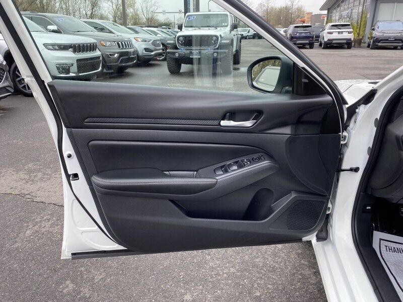 2025 Nissan Altima SV Bristol  PA