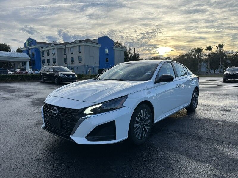 2025 Nissan Altima SV