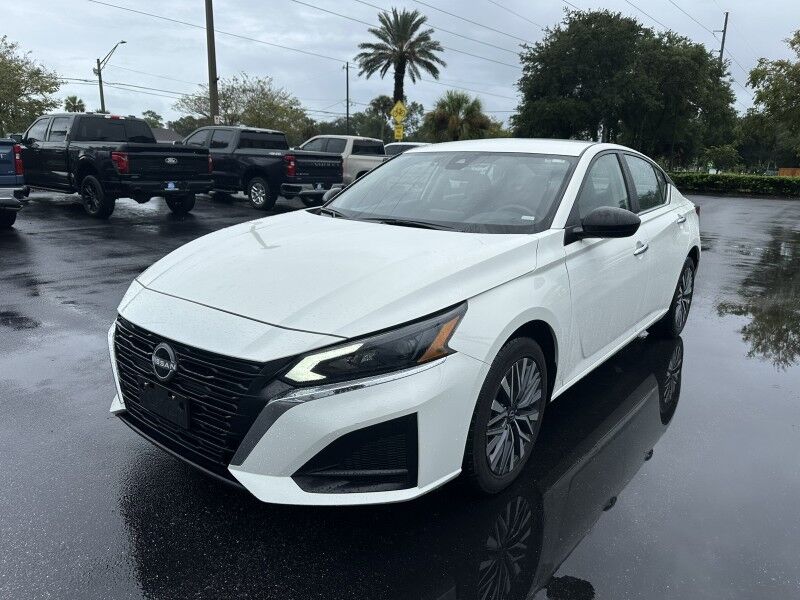 2025 Nissan Altima SV