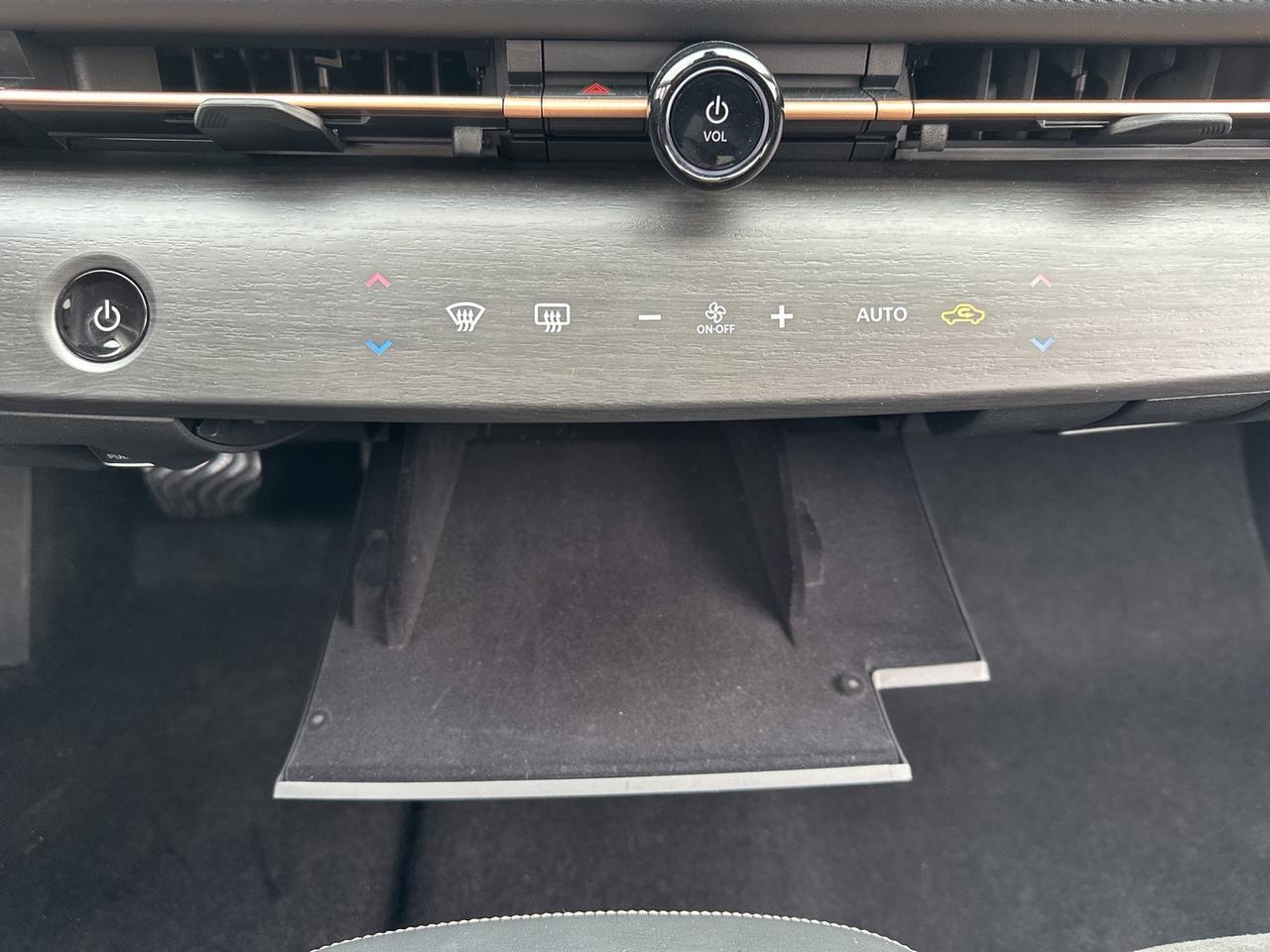 2025 Nissan Ariya EVOLVE+ e-4ORCE Chantilly VA