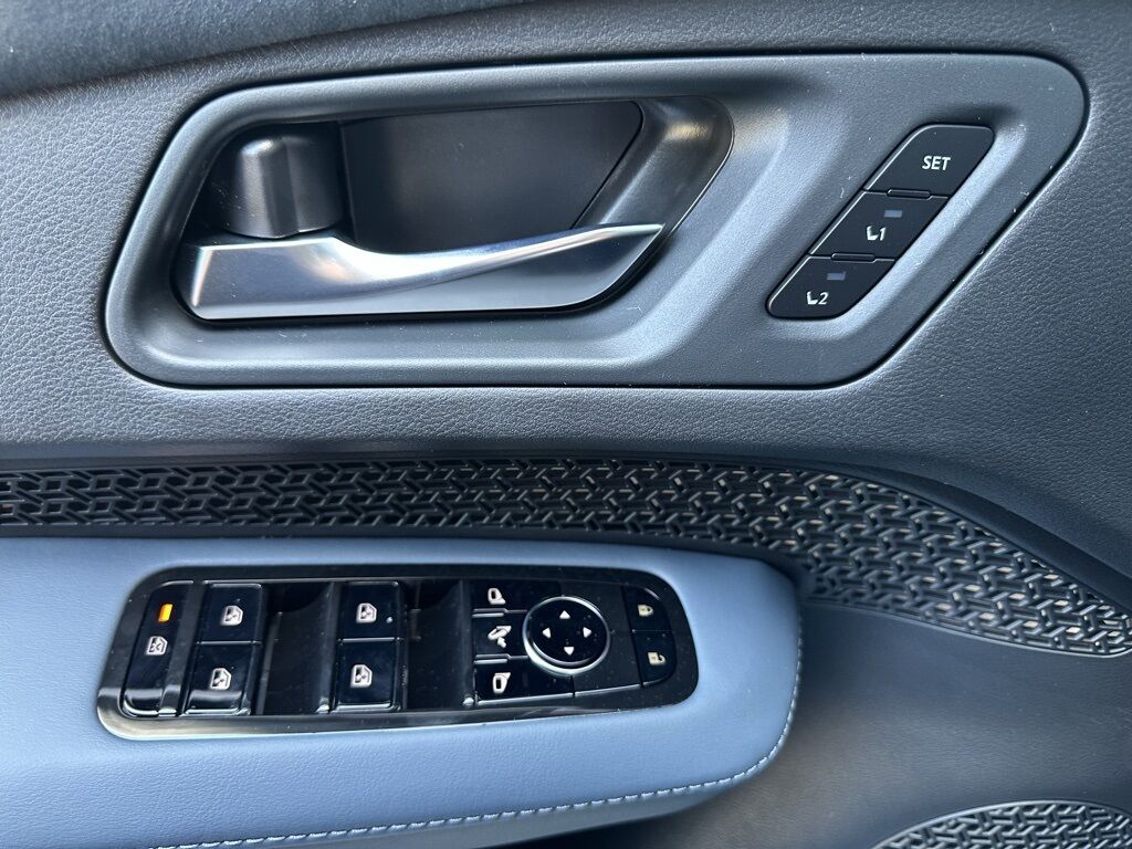 2025 Nissan Ariya PLATINUM+ e-4ORCE San Clemente CA