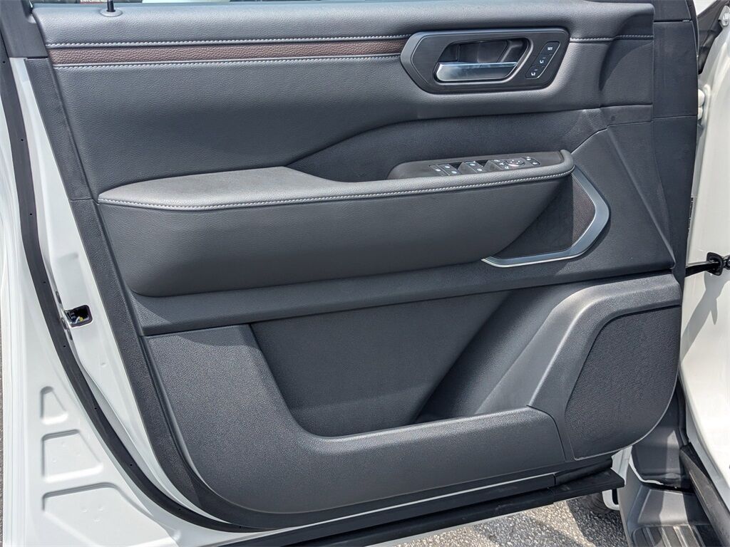 2025 Nissan Armada Platinum Kennesaw GA