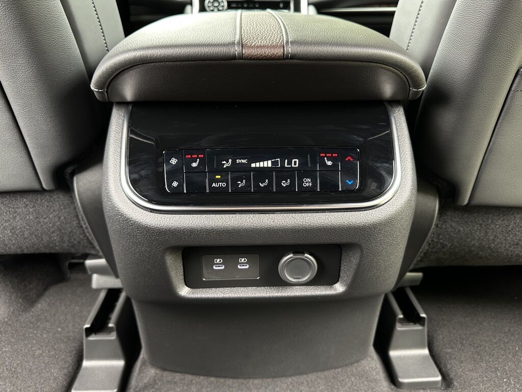 2025 Nissan Armada Platinum San Clemente CA