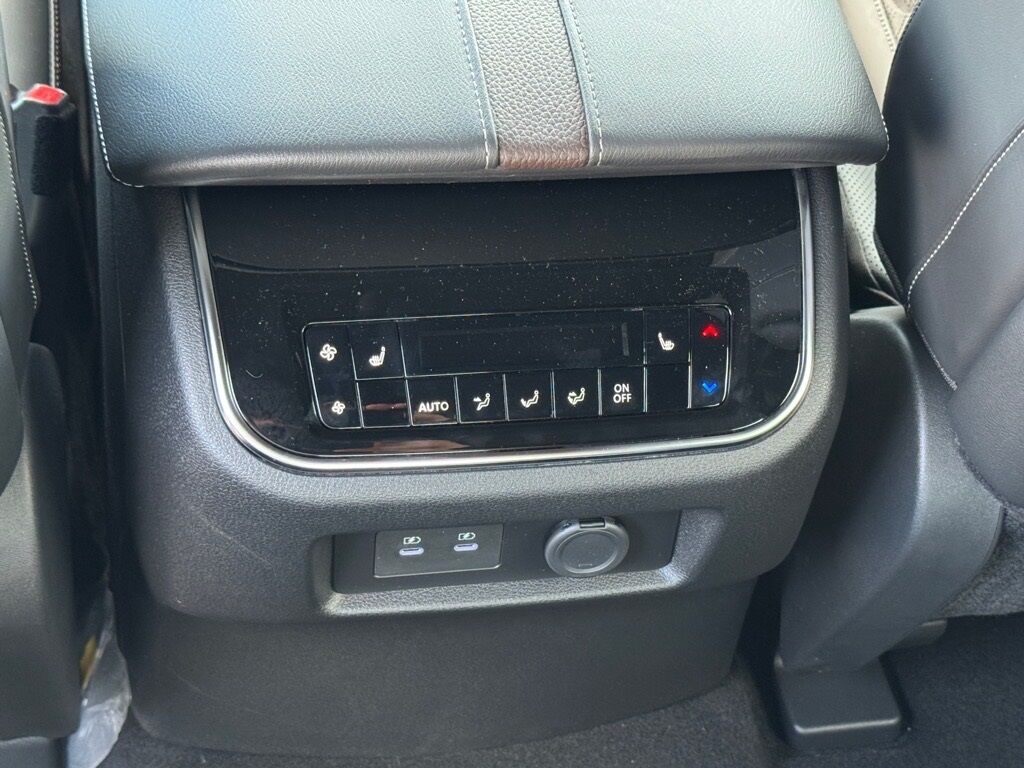2025 Nissan Armada Platinum Morristown TN