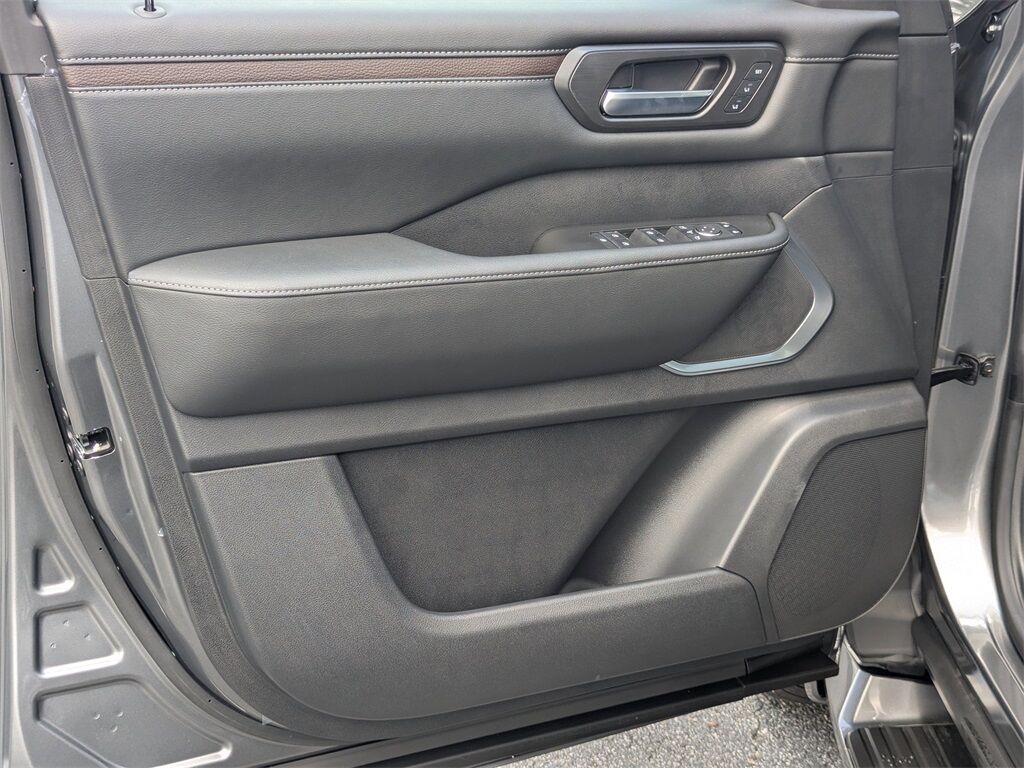 2025 Nissan Armada Platinum Reserve Kennesaw GA