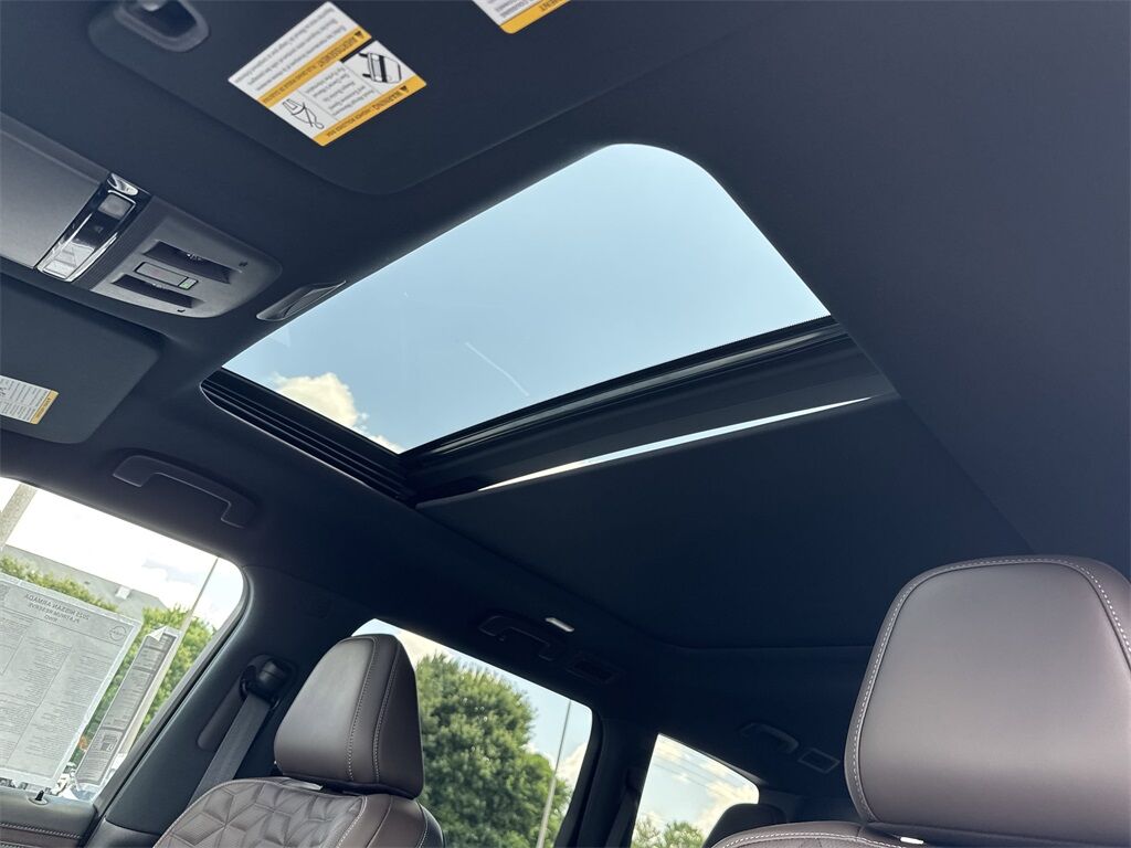 2025 Nissan Armada Platinum Reserve Kennesaw GA