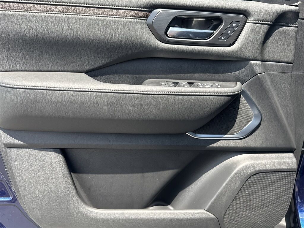 2025 Nissan Armada Platinum Reserve Kennesaw GA