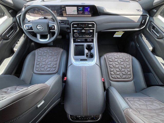 2025 Nissan Armada Platinum Reserve Oak Ridge TN