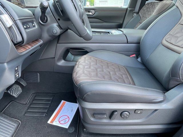 2025 Nissan Armada Platinum Reserve Oak Ridge TN