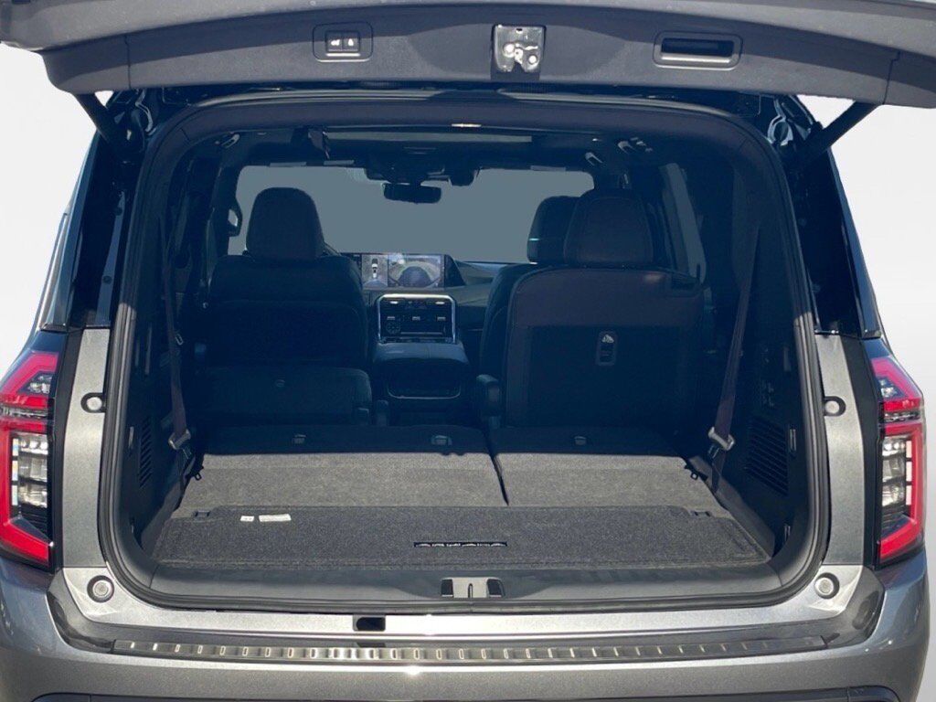 2025 Nissan Armada Platinum Reserve Oak Ridge TN
