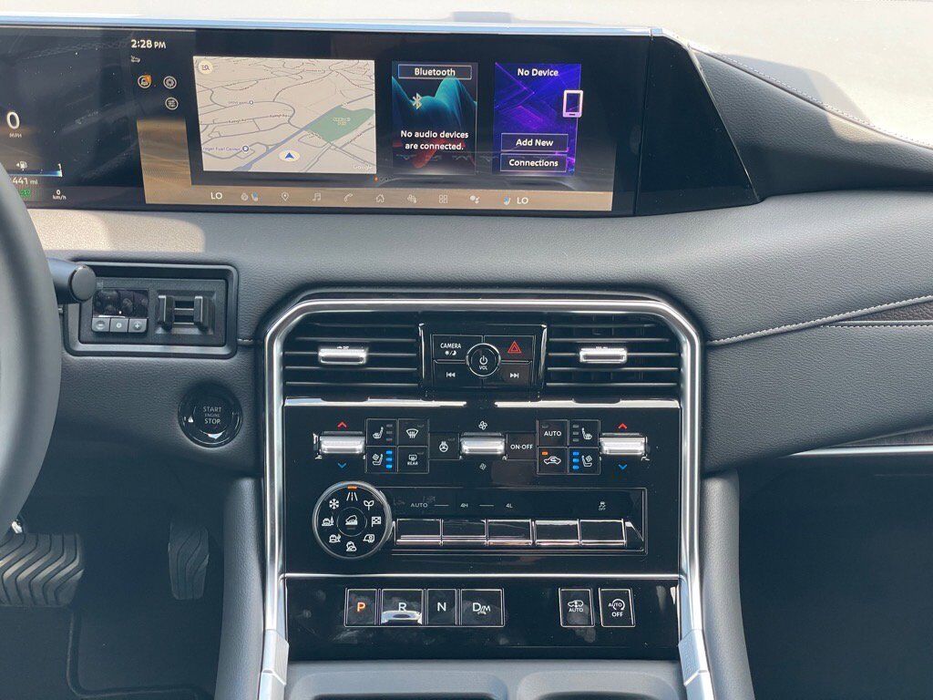 2025 Nissan Armada Platinum Reserve Oak Ridge TN