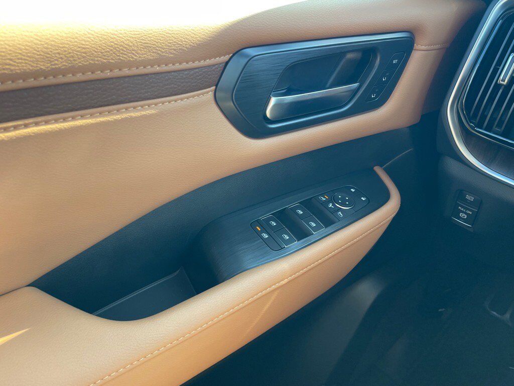 2025 Nissan Armada Platinum Reserve Oak Ridge TN