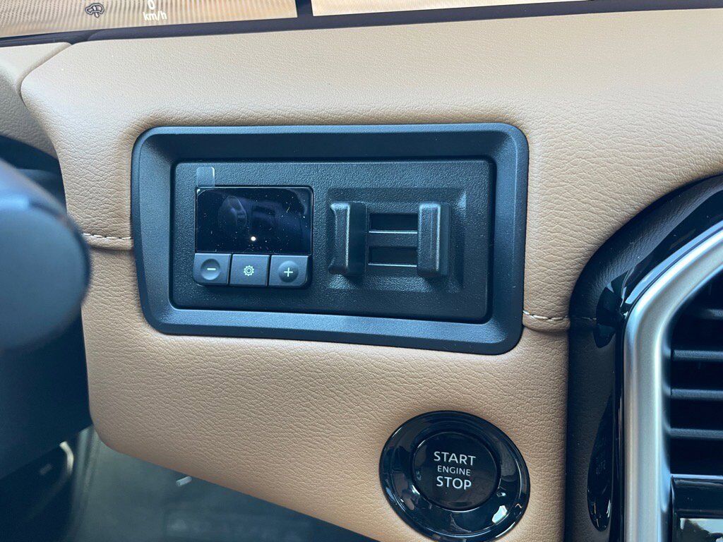 2025 Nissan Armada Platinum Reserve Oak Ridge TN