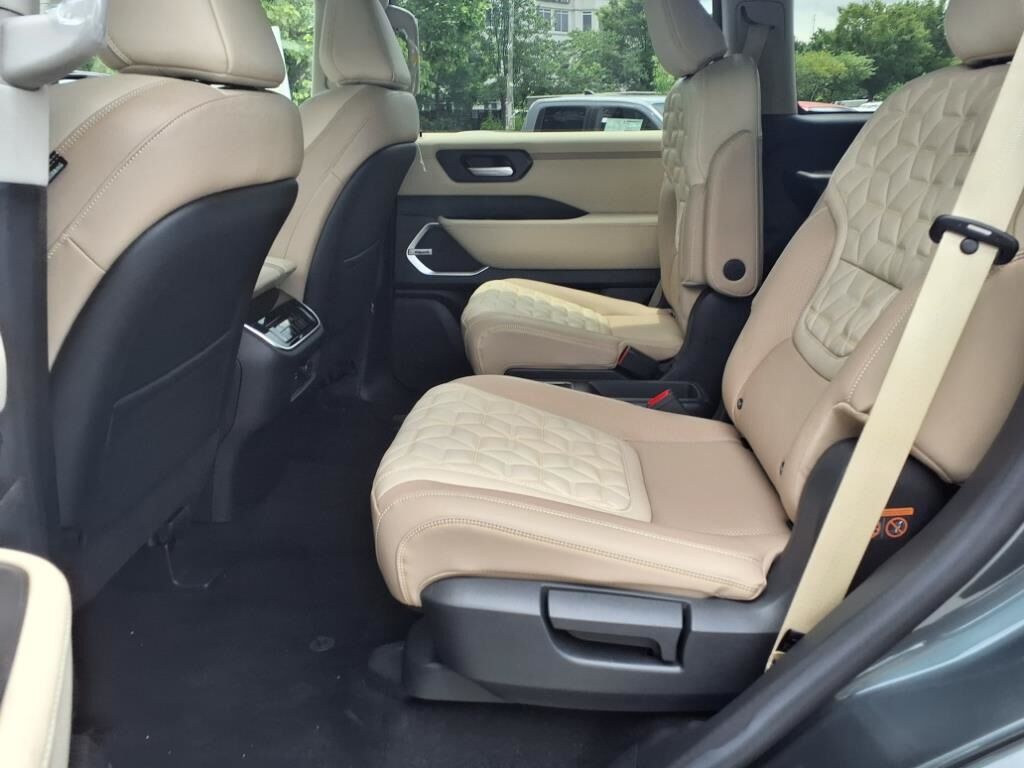 2025 Nissan Armada Platinum Waldorf MD
