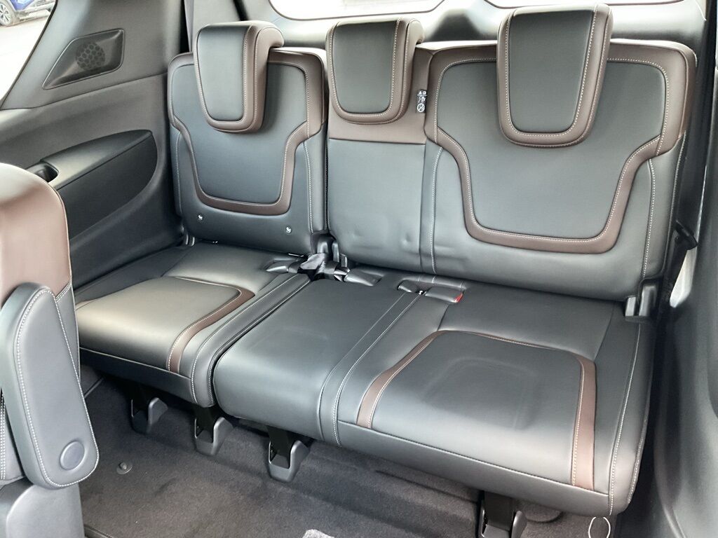 2025 Nissan Armada SL 4WD Duluth MN