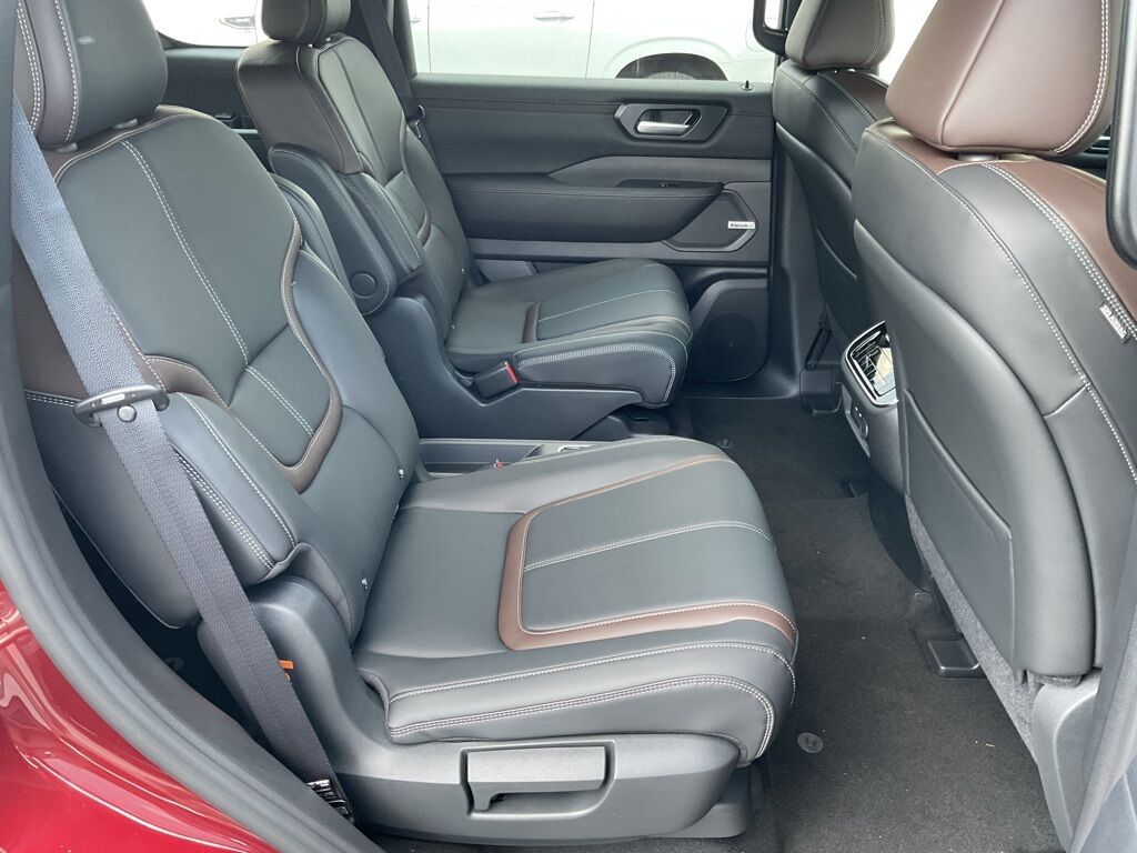 2025 Nissan Armada SL 4WD Duluth MN