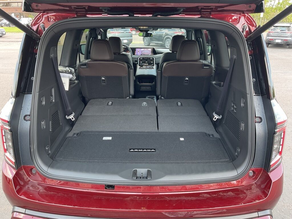 2025 Nissan Armada SL 4WD Duluth MN