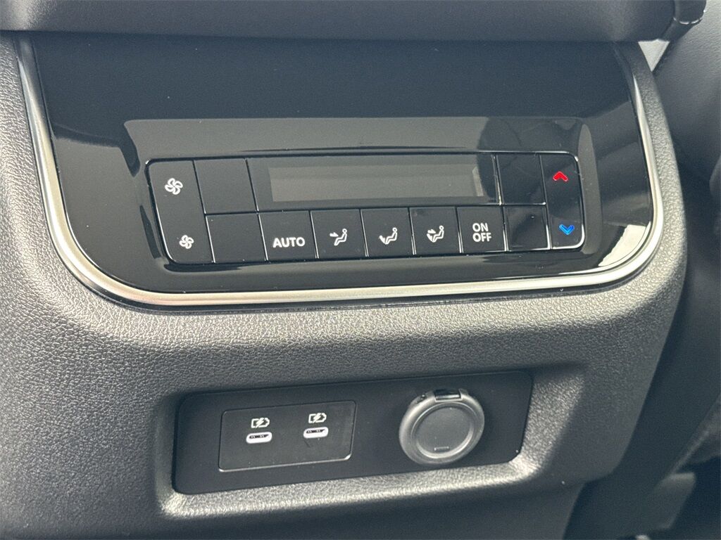 2025 Nissan Armada SV Kennesaw GA