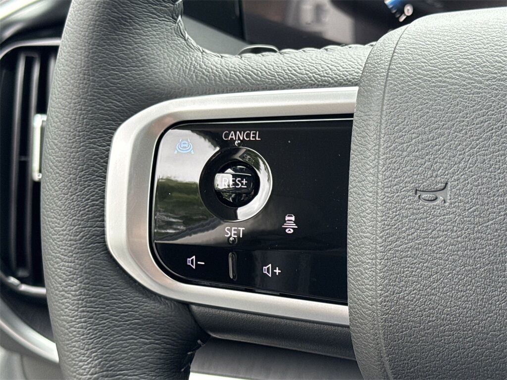 2025 Nissan Armada SV Kennesaw GA