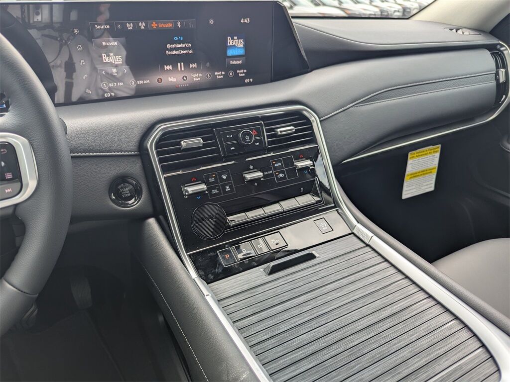 2025 Nissan Armada SV Kennesaw GA