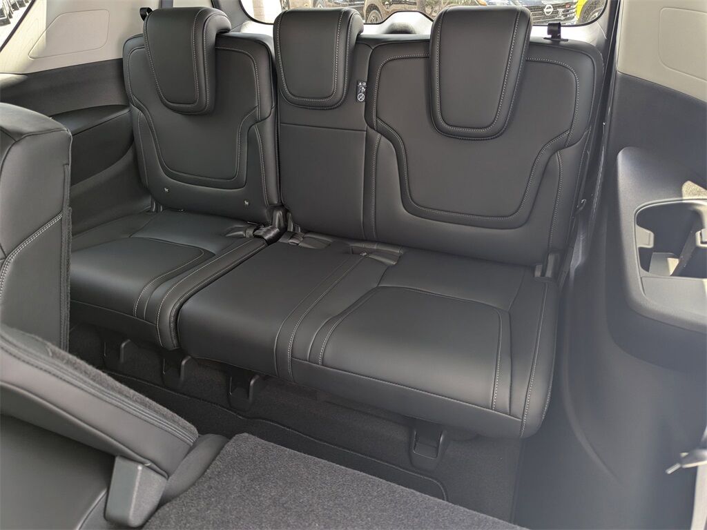 2025 Nissan Armada SV Kennesaw GA