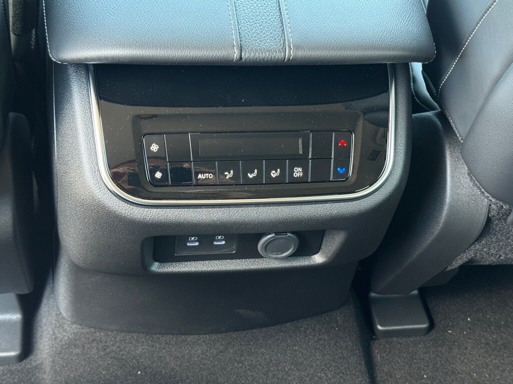 2025 Nissan Armada SV Morristown TN